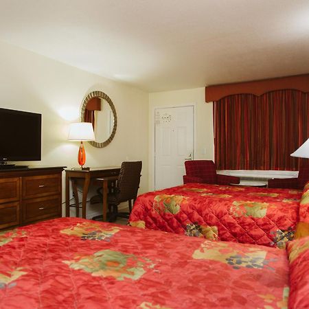 Space City Inn Хюстън Екстериор снимка